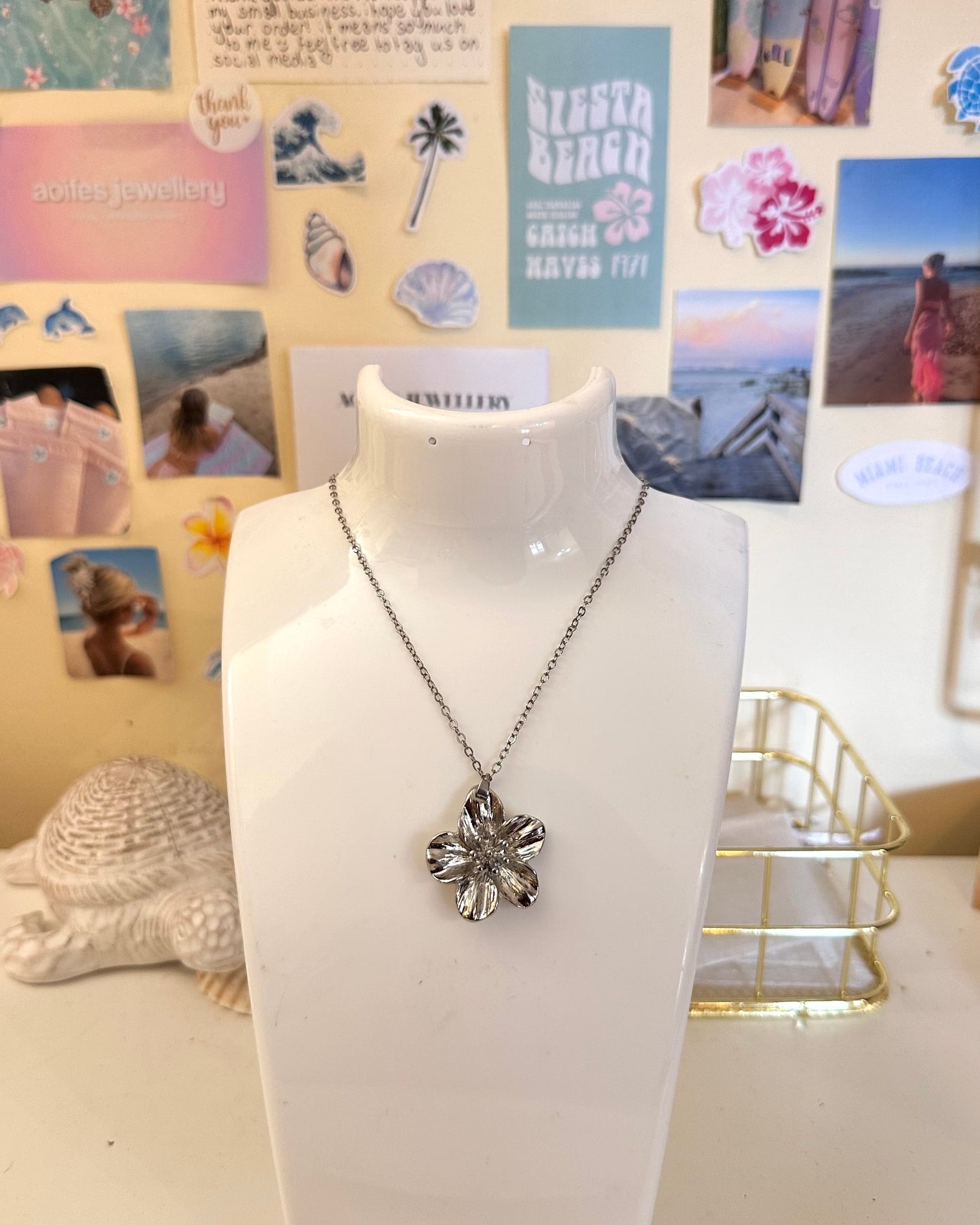 Silver Bloom Necklace