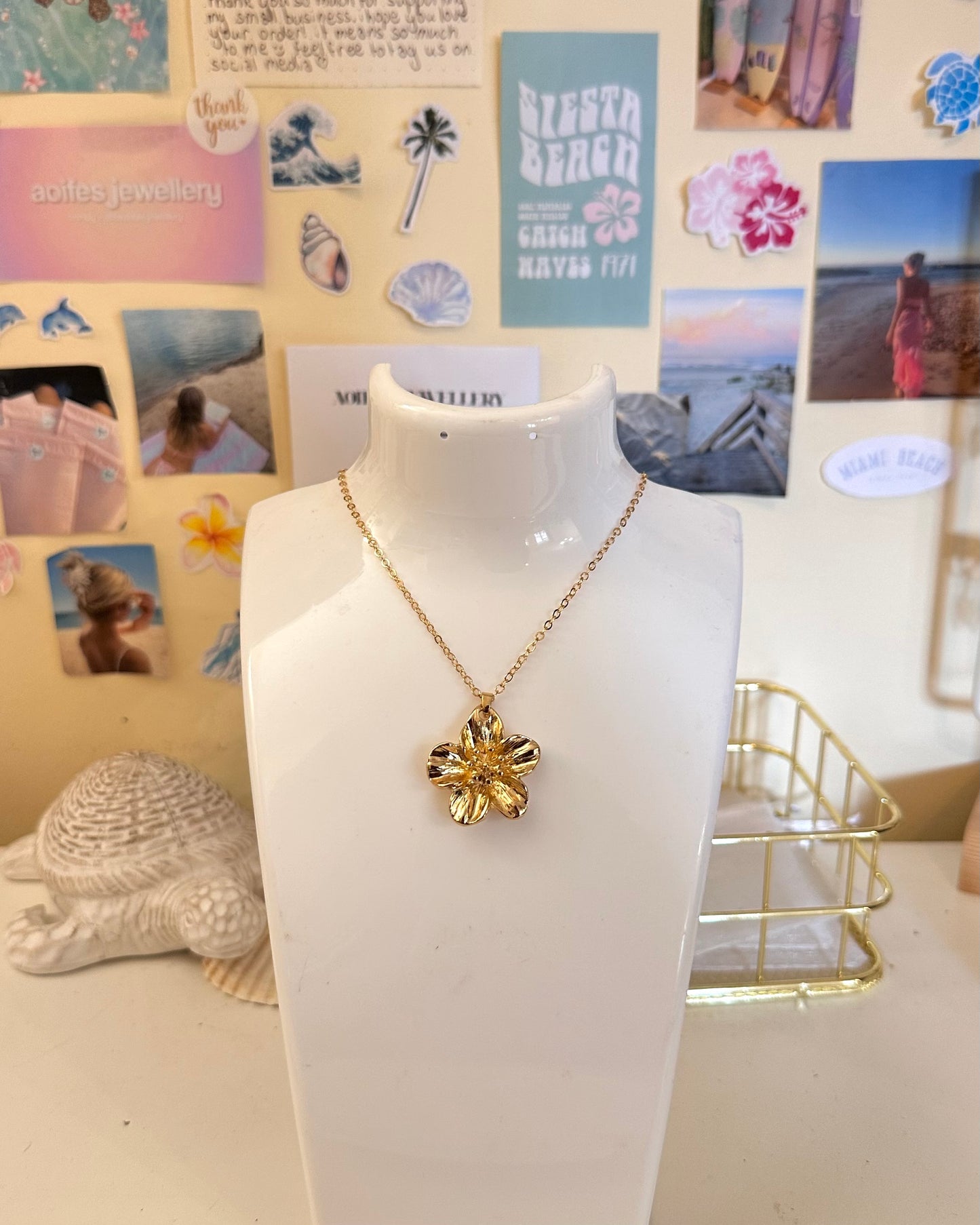 Gold Bloom Necklace