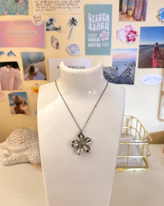 Silver Bloom Necklace