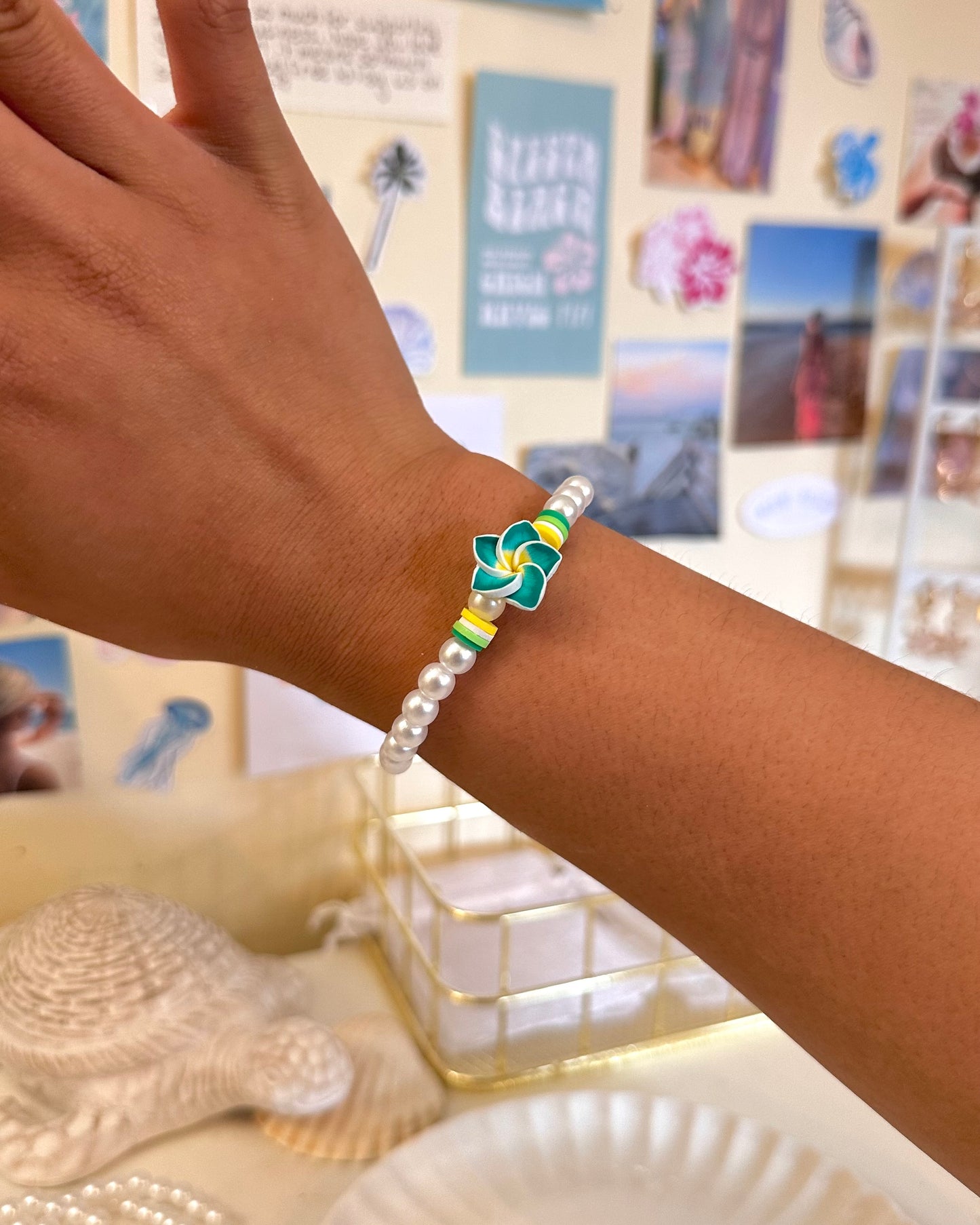 Hibiscus Pearl Bracelet