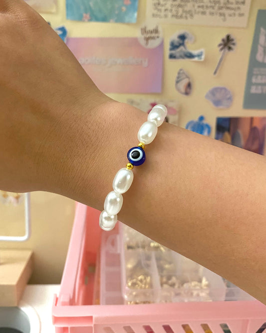 Evil Eye Pearl Bracelet